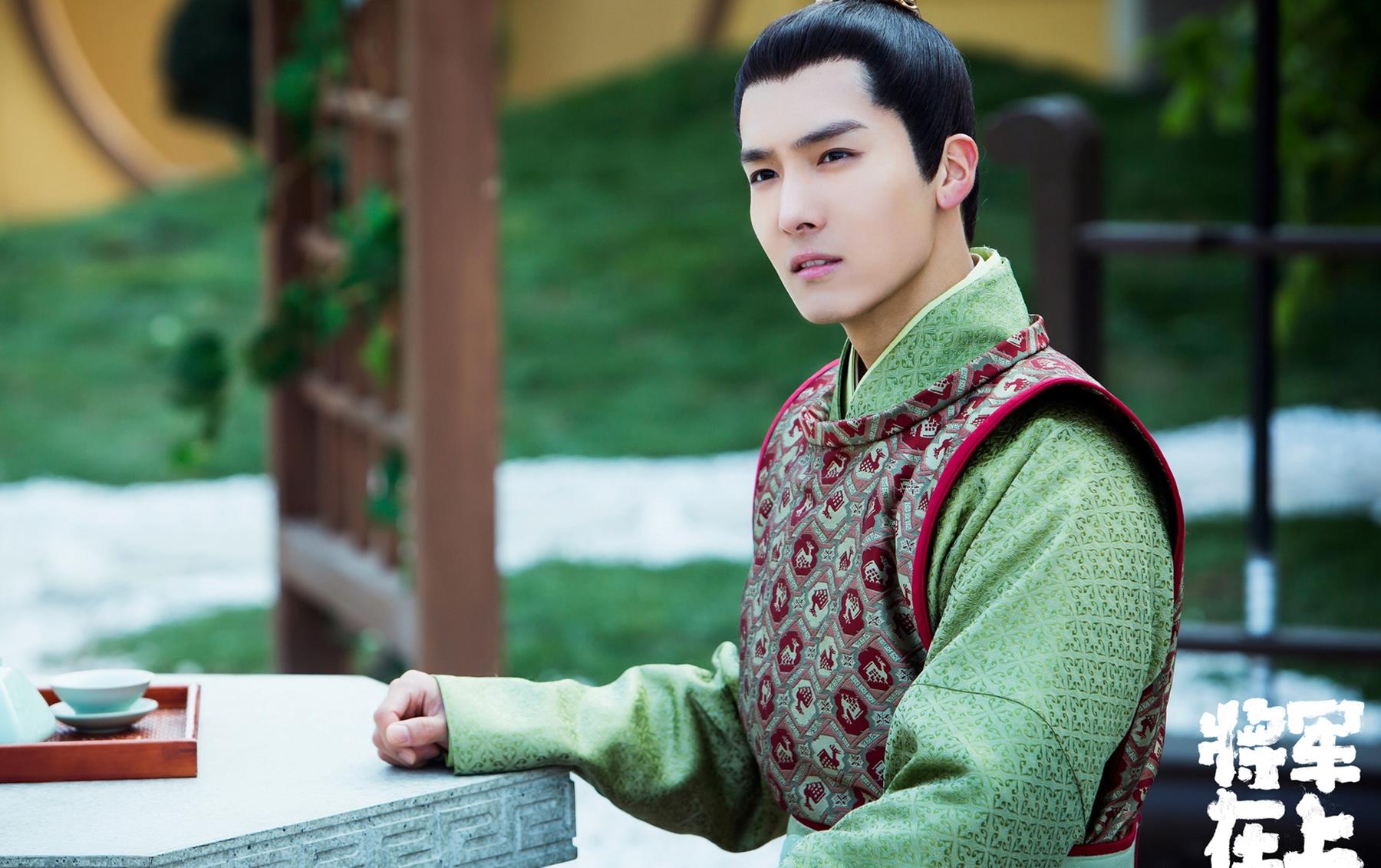 《将军在上》的导演是文杰,霍耀良,该剧的首播时间是2017年10月25日.