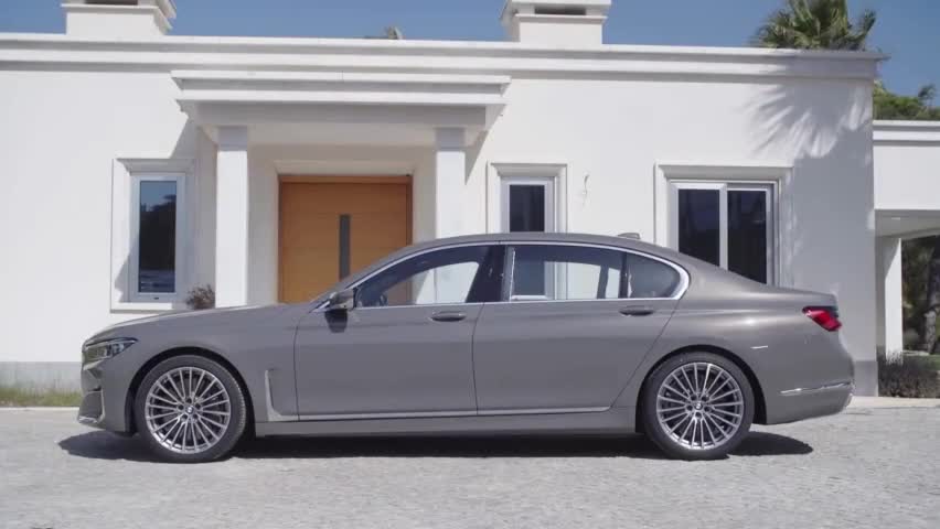 顶级的西装暴徒近距离感受下2020款宝马m760li