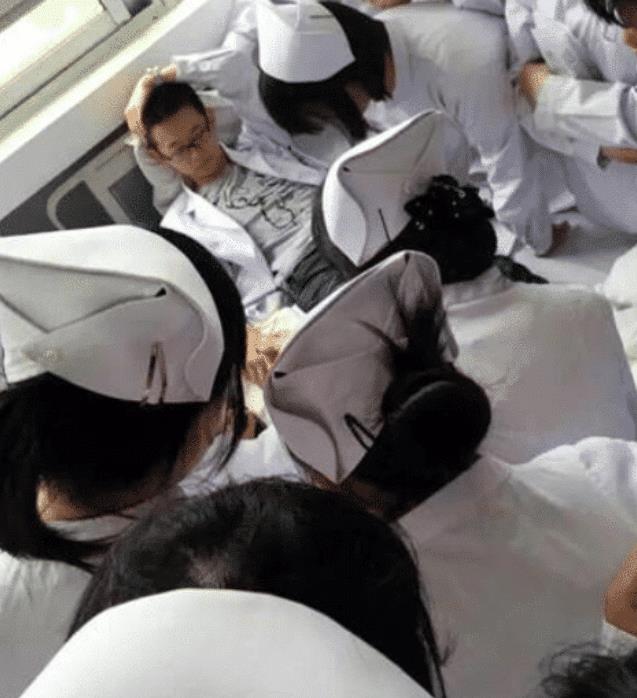 卫校生活怎么样男生现身说法女生确实多但不是天堂