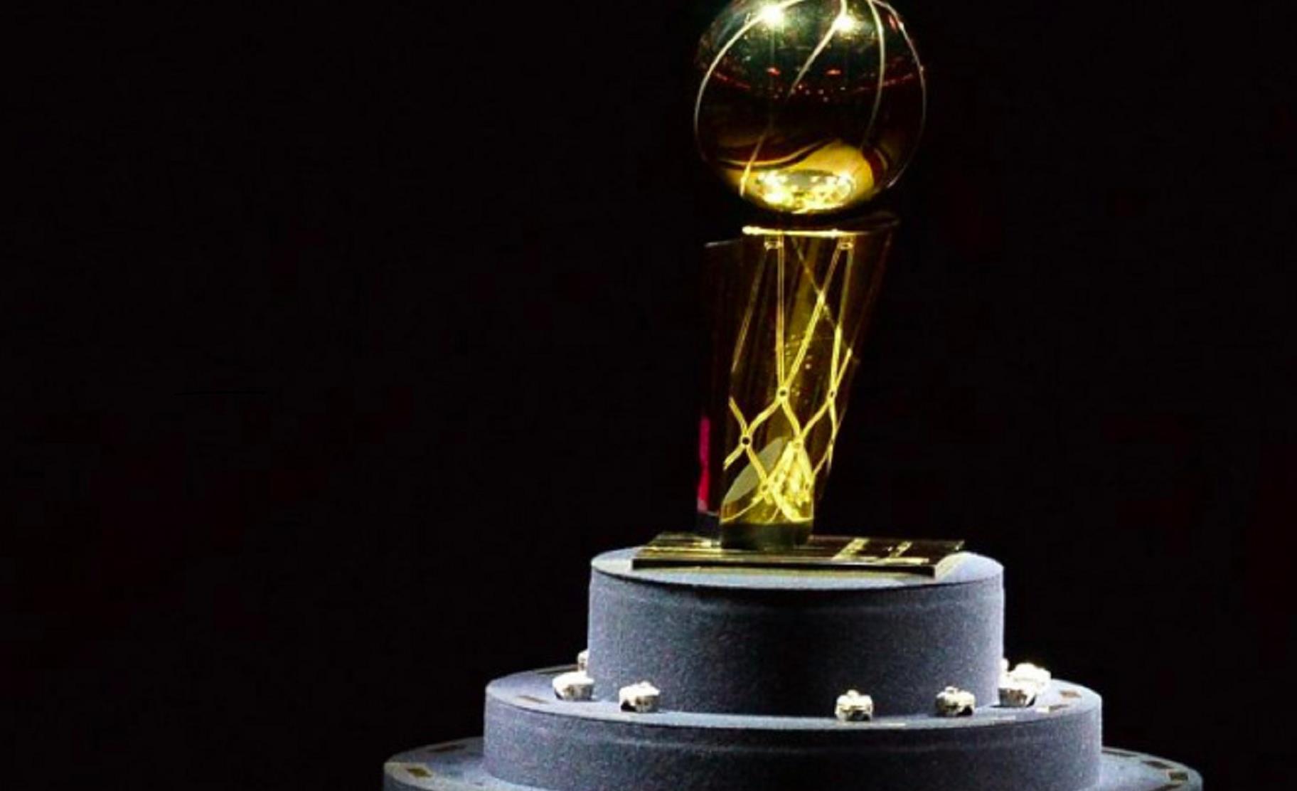 美媒评nba前五fmvp超神表现,詹姆斯垫底,两人包揽前四