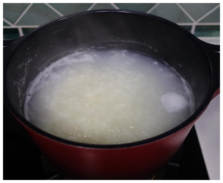 煮粥,最忌直接下锅煮!外婆:做好6点,香浓黏稠,比买得更好喝