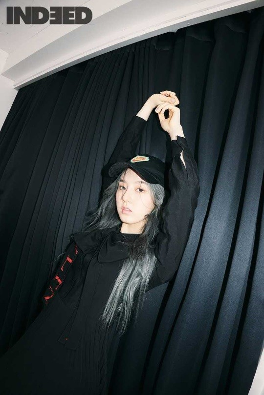 韩国女团lightsum五成员登杂志拍写真