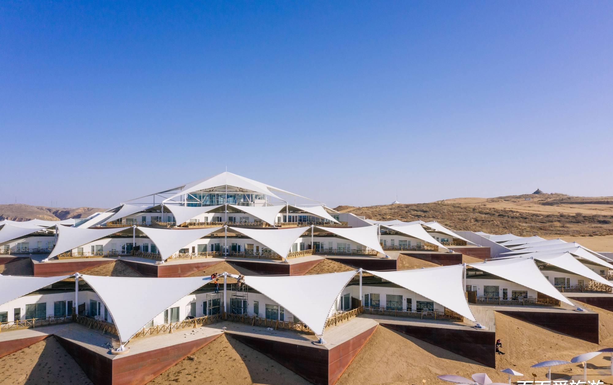 内蒙古沙漠中的奇观建筑形状似莲花可全方位感受沙漠美景