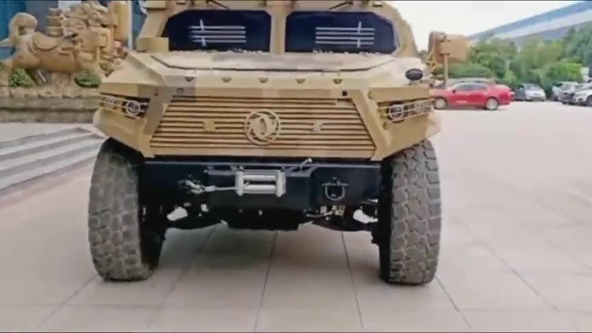 东风猛士6x6系列越野车