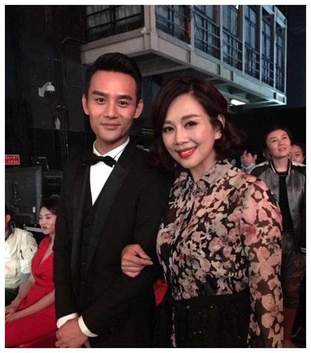 邵逸夫钦点女主角,郑伊健为之沉醉,陈松伶被上天眷顾的一生