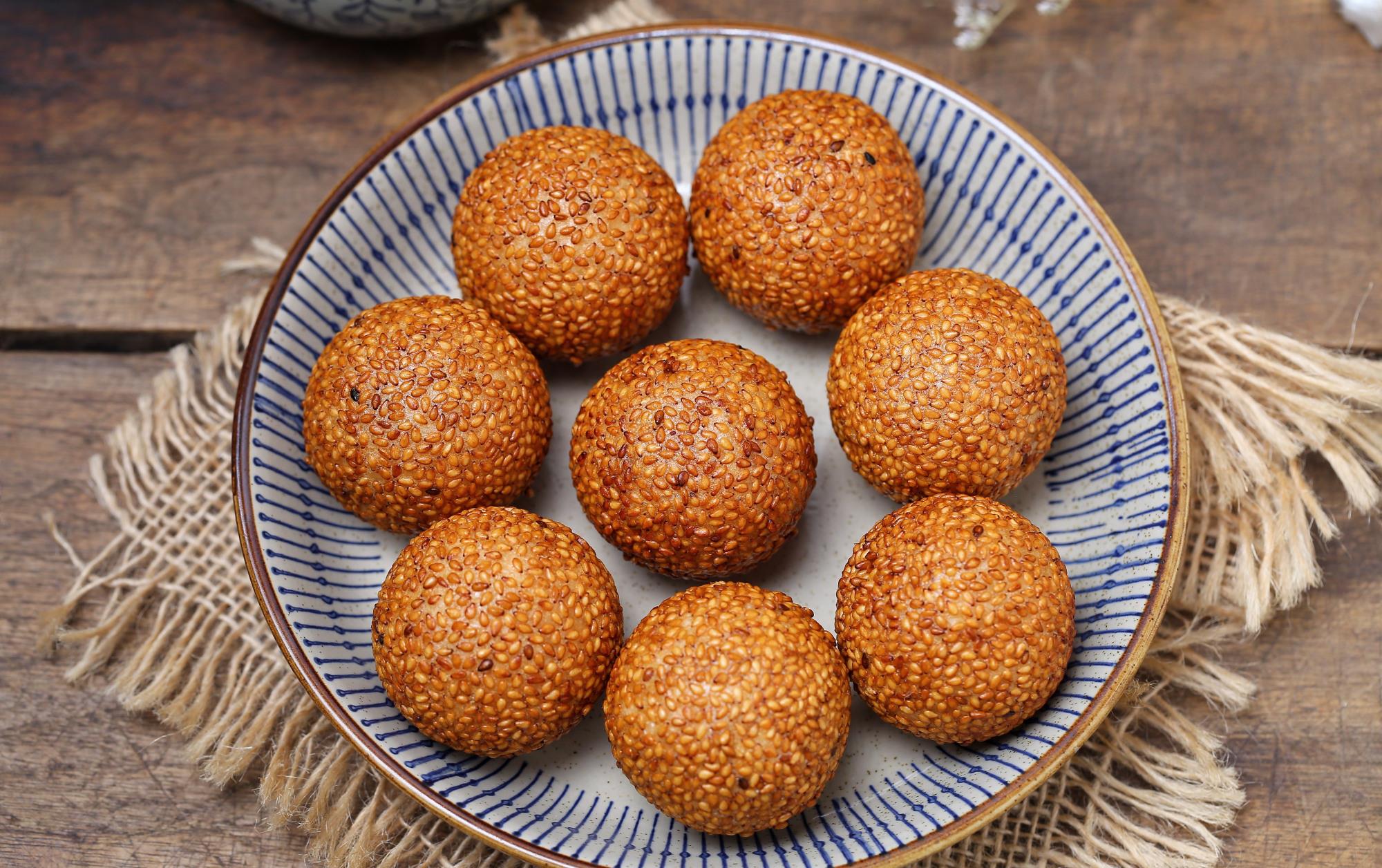 自制豆沙麻团不塌陷不开裂香甜软糯吃上不停嘴一次就能成功