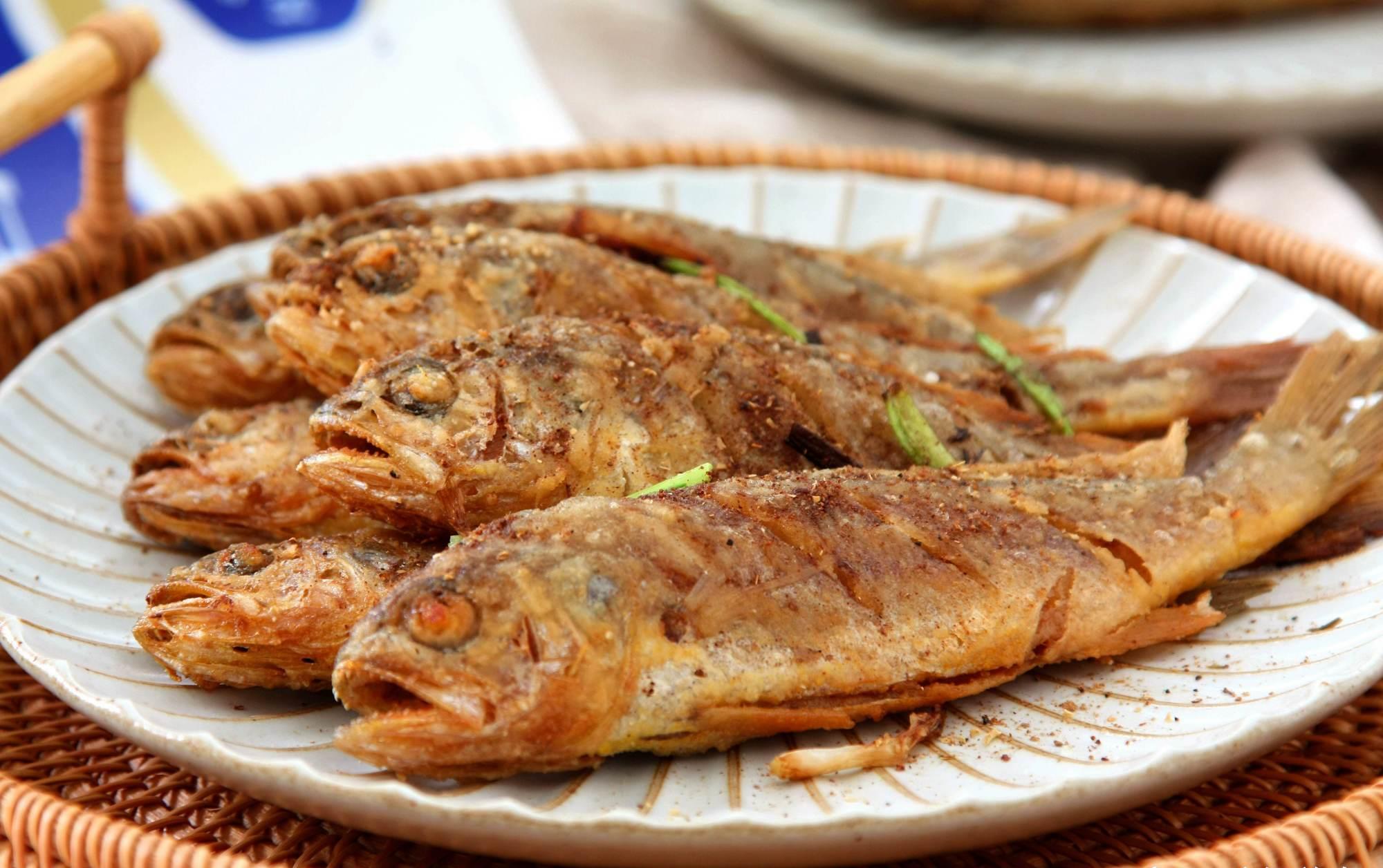 祖传小黄鱼做法,不腥不腻不破皮,外酥内嫩,好吃到停不下来