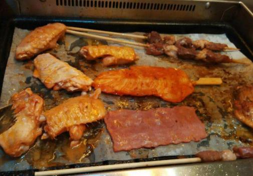 吃自助烧烤,为啥服务员总是频繁问换不换纸?里面的暗语你懂吗?休闲区蓝鸢梦想 - Www.slyday.coM 吃自助烧烤,为啥服务员总是频繁问换不换纸?里面的暗语你懂吗?休闲区蓝鸢梦想 - Www.slyday.coM