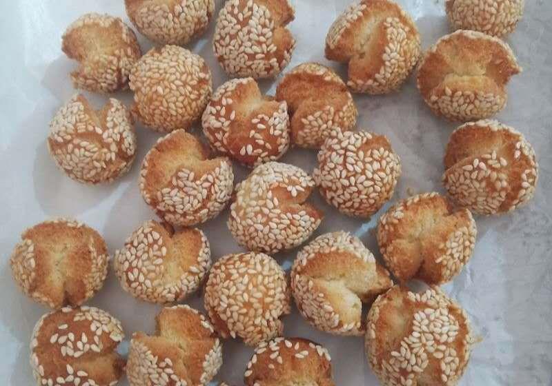 油炸酥果做法简单,香酥可口,比买的好吃