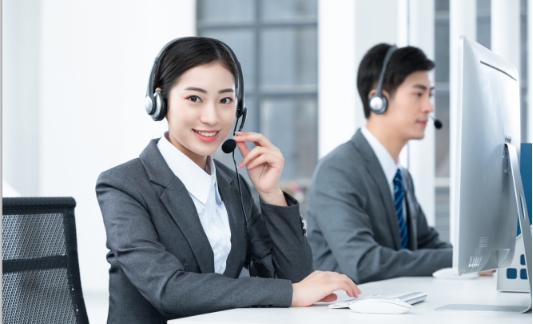 因为专业的外包公司有专业的客服培训系统和严格的质检团队,对客服就
