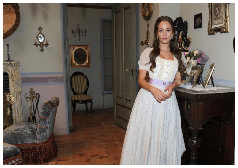 狼舞之地第一季在充满牛仔气息的年代展开特殊的生活