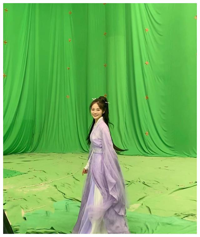 《花木兰》超正替身刘亚西一夕爆红,亮丽外型甚至