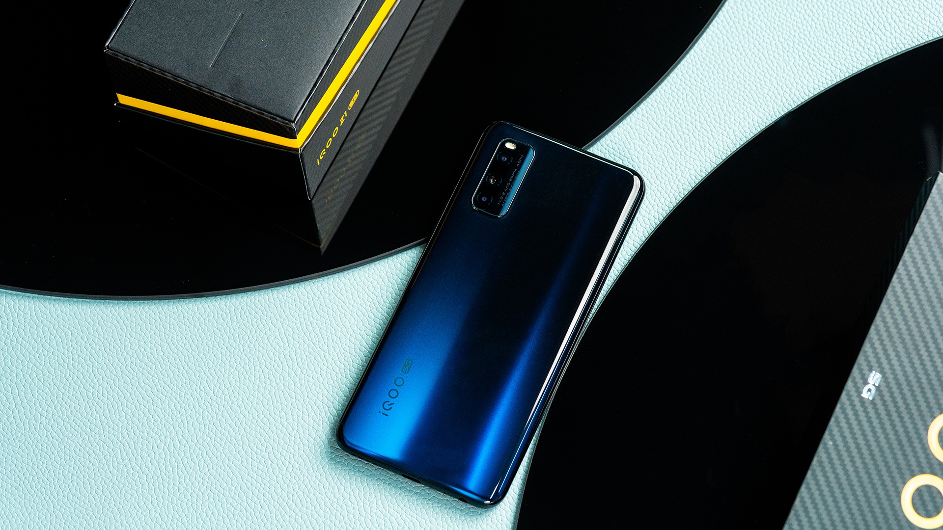 蓝的优雅深邃和纯粹iqooz1太空蓝图赏