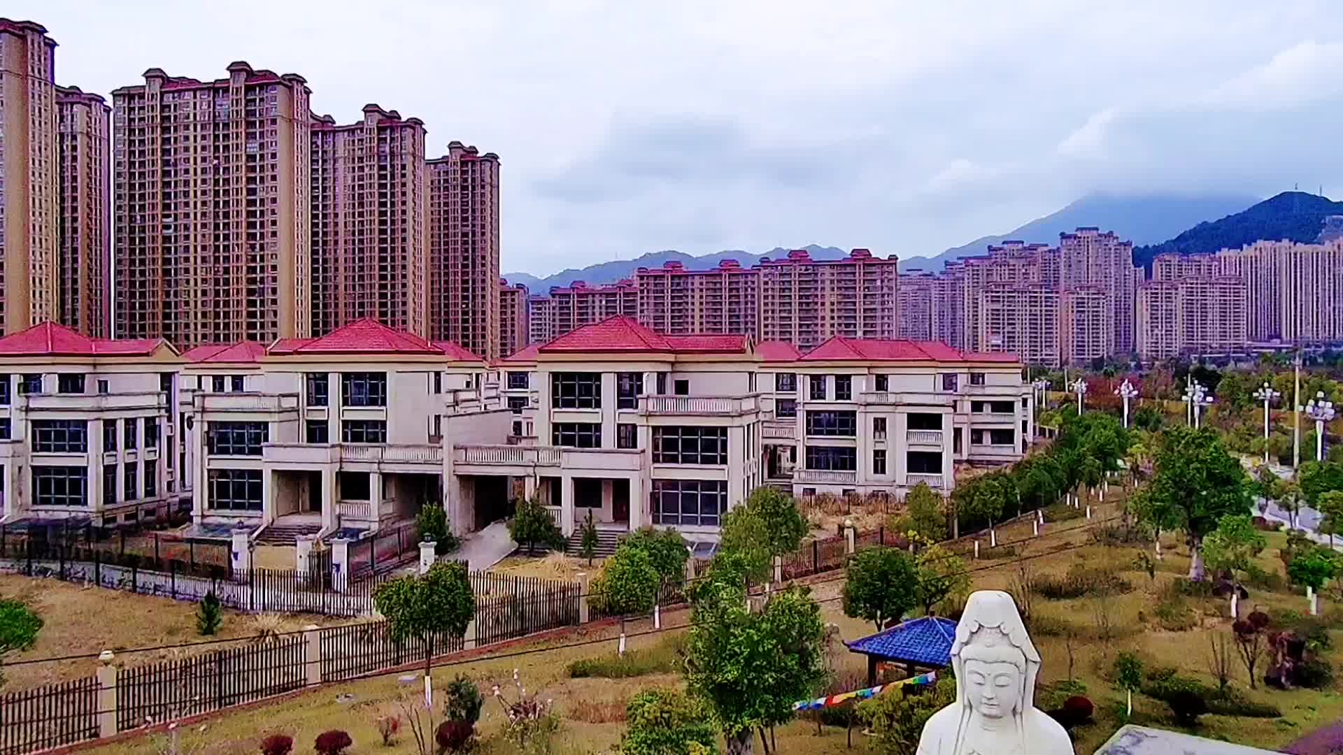 航拍福州连江贵安新天地公园观音像,超级的漂亮!