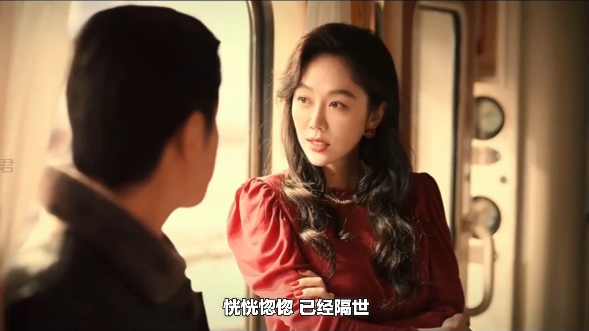 没想到，周传雄仅凭两句歌词刷屏网络，还为众多歌手创作出代表作