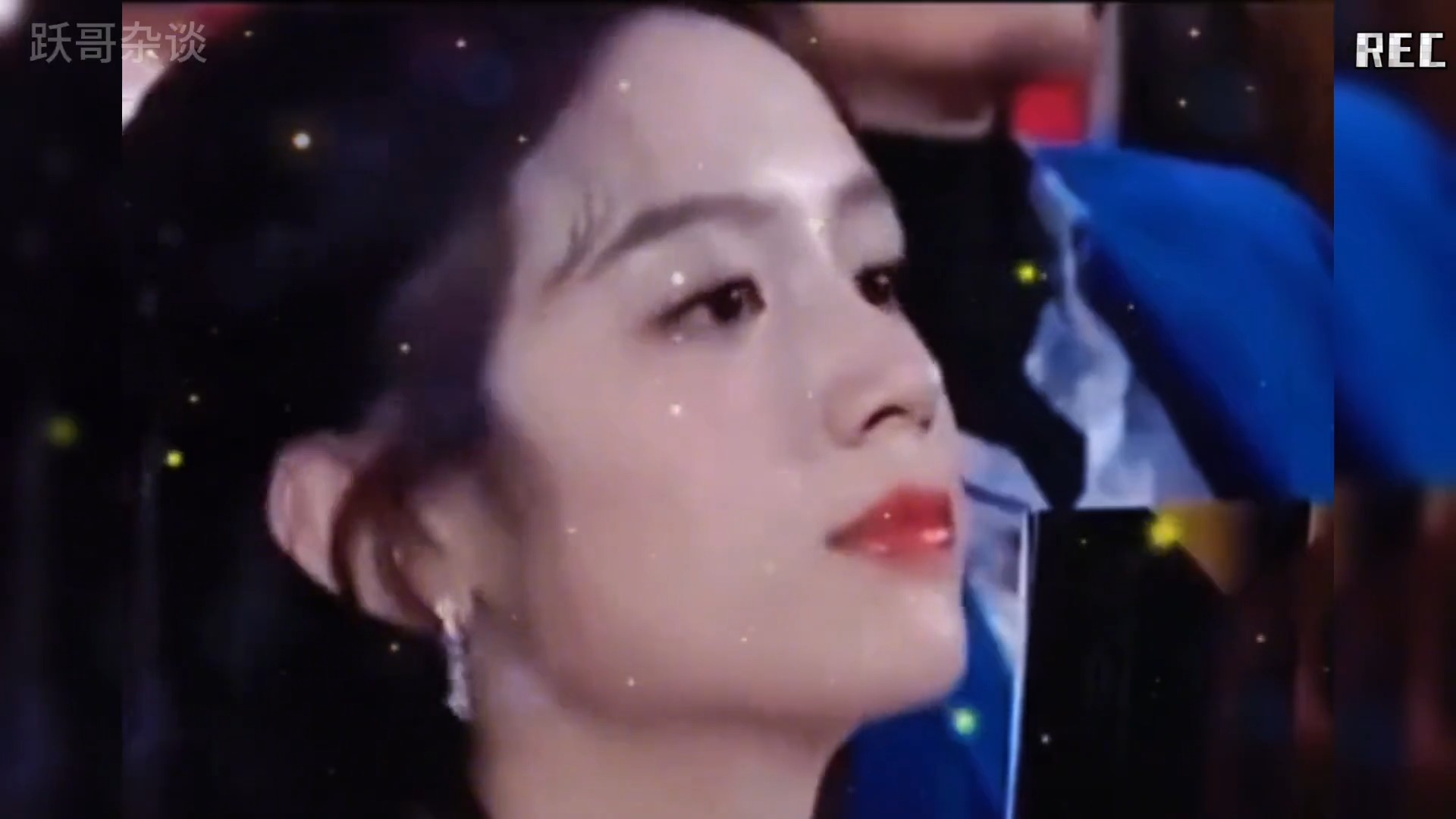 美女罗姣演唱经典歌曲《太阳出来照四方》歌声甜美动听，百听不厌