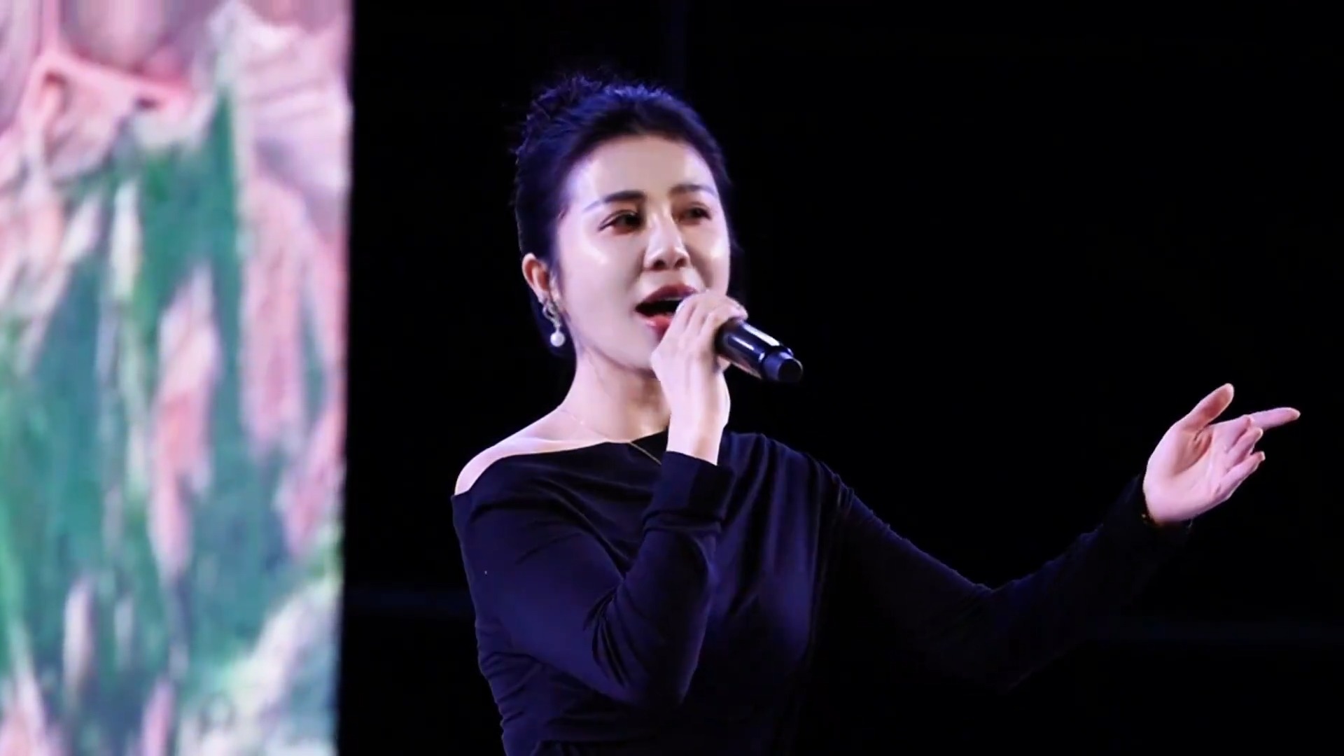 陕北歌手满仓演唱歌曲《走西口的人》