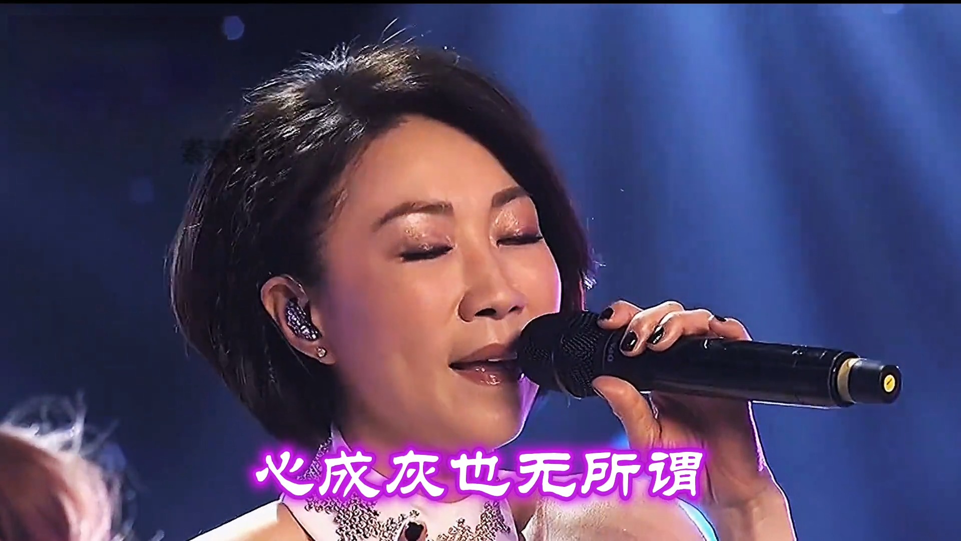 《还珠格格》片尾曲李翊君《雨蝶》，音乐响起，瞬间勾起满满回忆