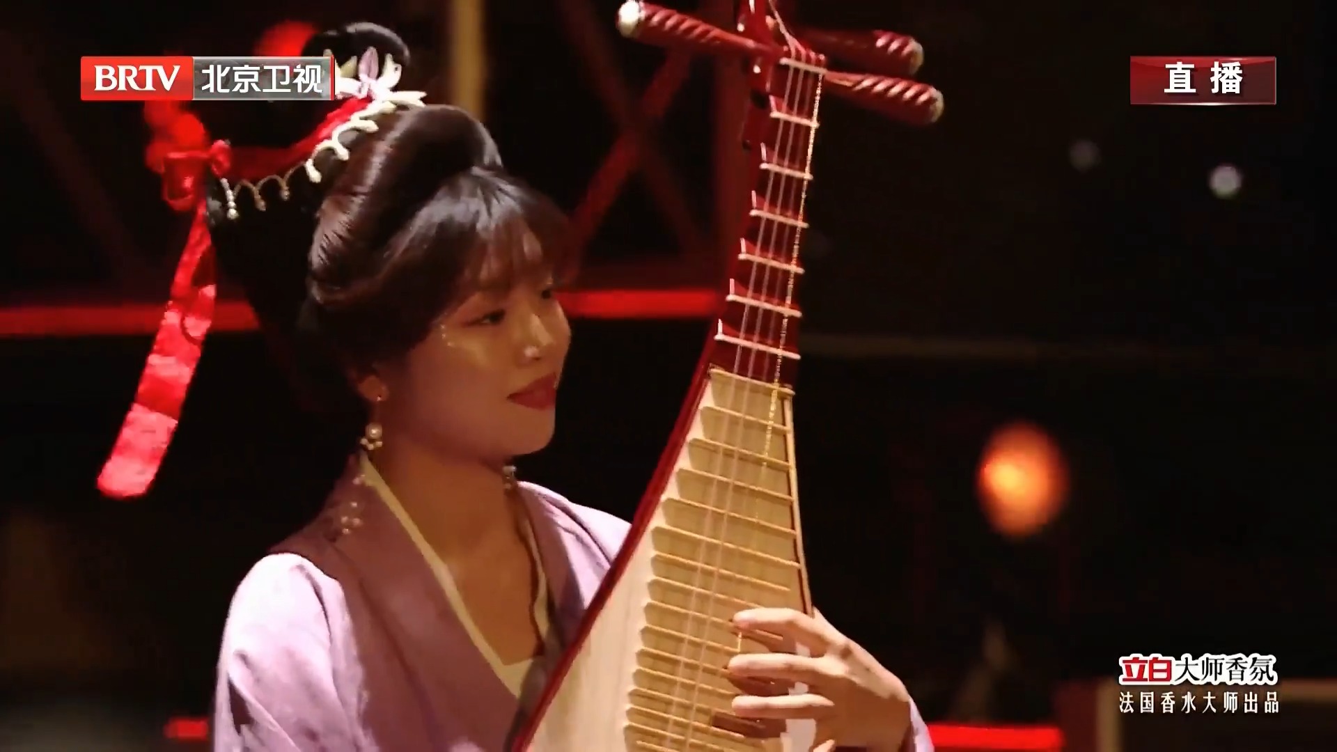 毛晓彤的国风舞台《桃之夭夭》太惊艳了吧