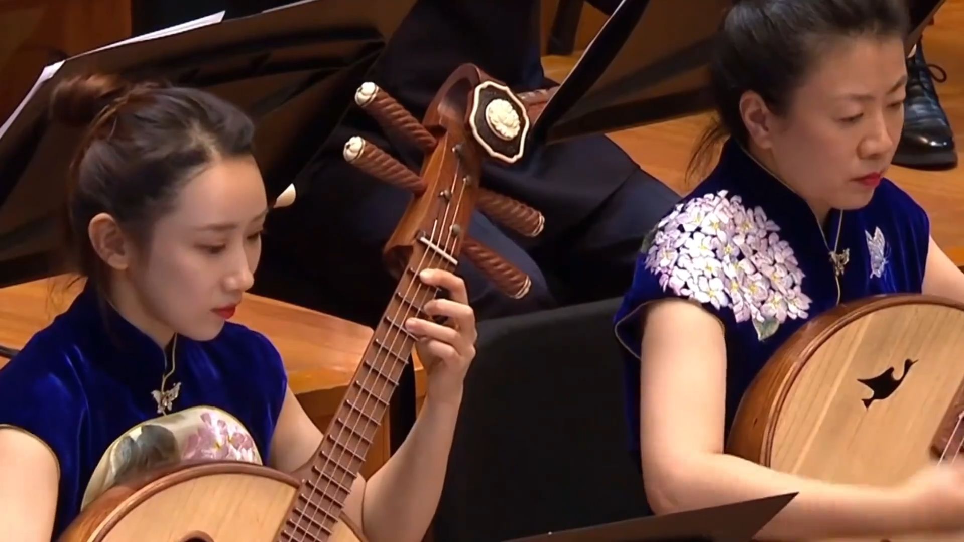 纯音乐《渴望》，舒缓经典怀旧曲调抒发心底真挚情愫，引人回味