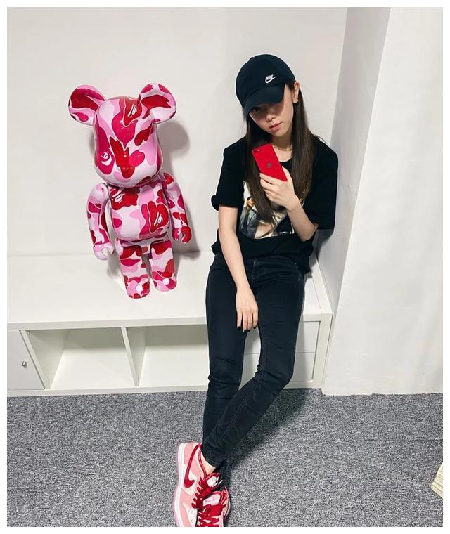 原创邓紫棋晒冰淇淋dunk网友带货女歌手第一人