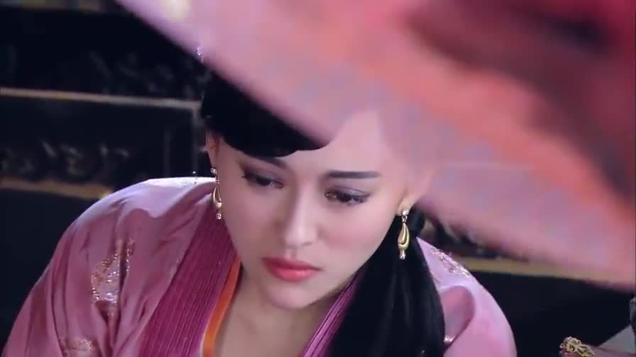 兰虹虹深受打击悲痛欲绝,父亲看到此景,心疼却又无计可施!