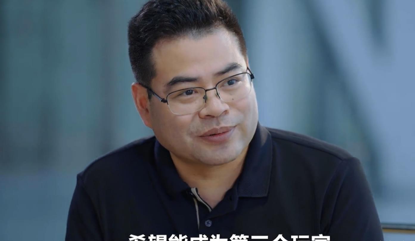 最近,oppo 副总裁刘波在采访中表示,"国内高端市场只有苹果,华为两家