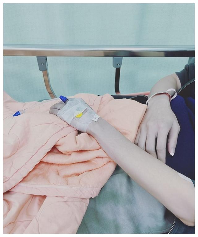 生日夜出事侯佩岑曝急性过敏呼吸困难送医病床吊点滴照曝光