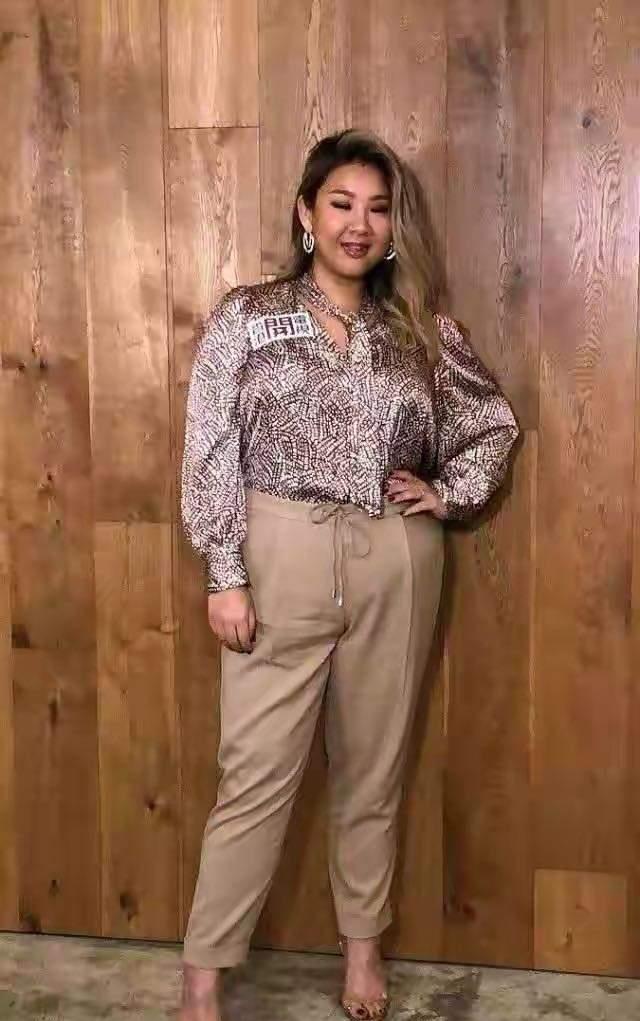 180斤郑欣宜又胖了!尝试娃娃裙公主造型好壮硕,体型快赶上妈