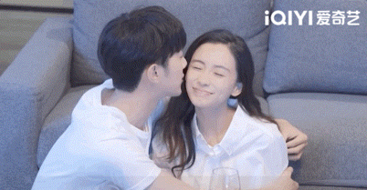 《爱情应该有的样子》Angelababy赖冠霖超甜互动甜到犯规!休闲区蓝鸢梦想 - Www.slyday.coM 《爱情应该有的样子》Angelababy赖冠霖超甜互动甜到犯规!休闲区蓝鸢梦想 - Www.slyday.coM