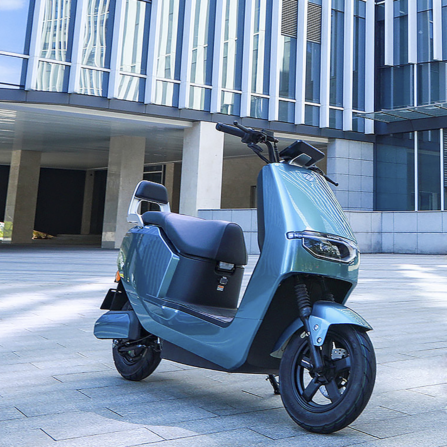 一次充电续航120公里,能上牌,这3款绿源电动车很适合冬季骑行