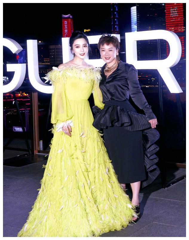 范冰冰剪短发认不出,瘦太多五官更精致,美颜后差点认成郑爽