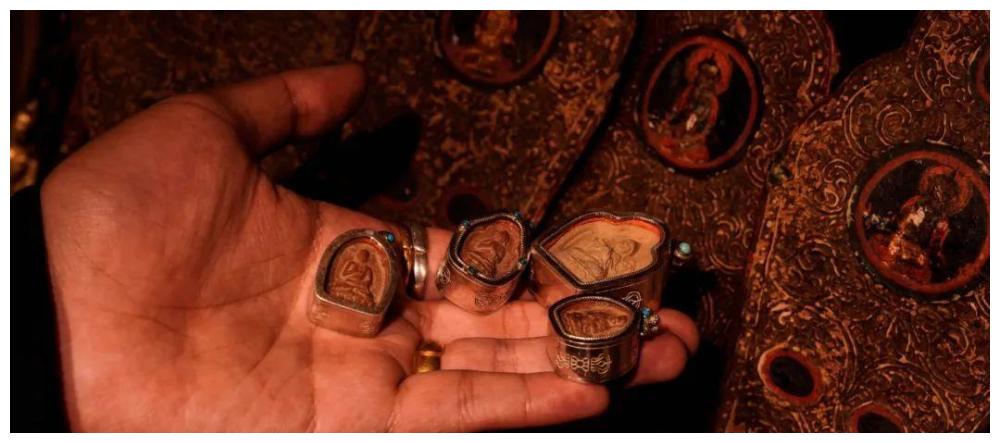 在西藏，比天珠还古老的擦擦是什么？休闲区蓝鸢梦想 - Www.slyday.coM