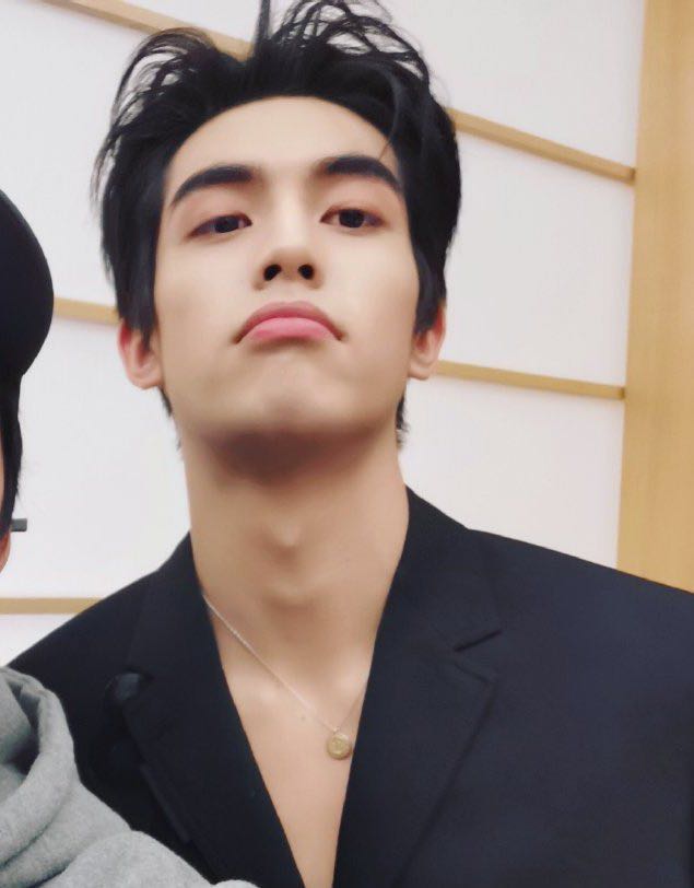 王一博喉结,肖战喉结,任嘉伦喉结,爱豆喉结谁最让你心动