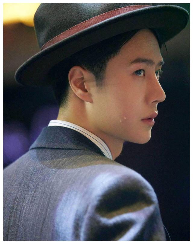 《街舞》4总决赛:王一博多个热搜出圈,与布布和杨凯互动好有爱休闲区蓝鸢梦想 - Www.slyday.coM 《街舞》4总决赛:王一博多个热搜出圈,与布布和杨凯互动好有爱休闲区蓝鸢梦想 - Www.slyday.coM