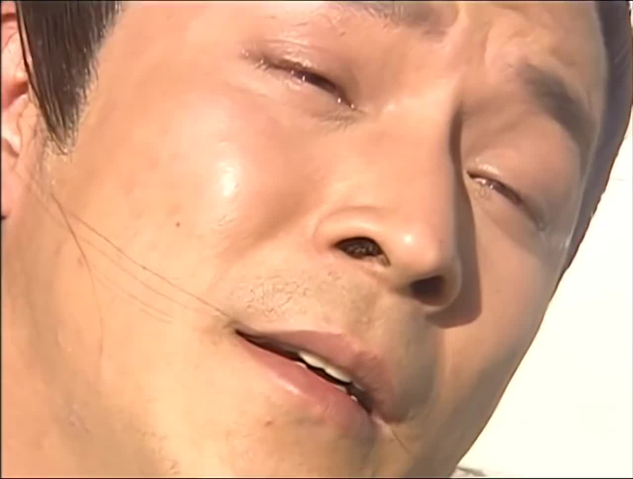 倚天宋青书良心发现替父亲宋远桥挨了一掌死在了周芷若之手