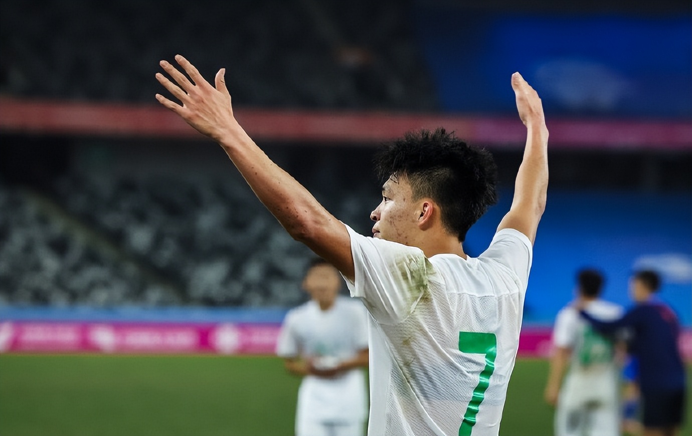 好消息！欧洲127年老队报价王钰栋，留洋有望