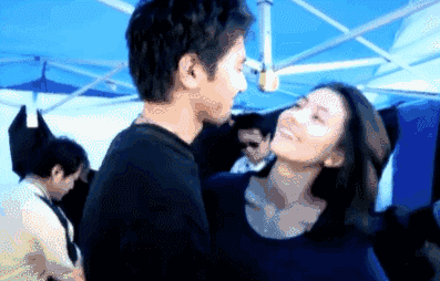 这俩星座在一起,谈个恋爱都会甜到爆炸!