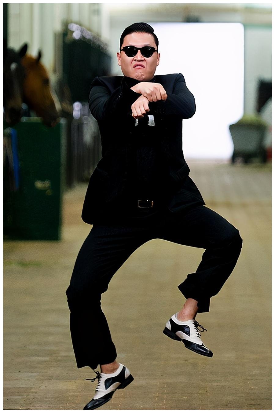 凭借一首歌一战封神问鼎韩国娱乐圈鸟叔骑马舞来的快去的也快