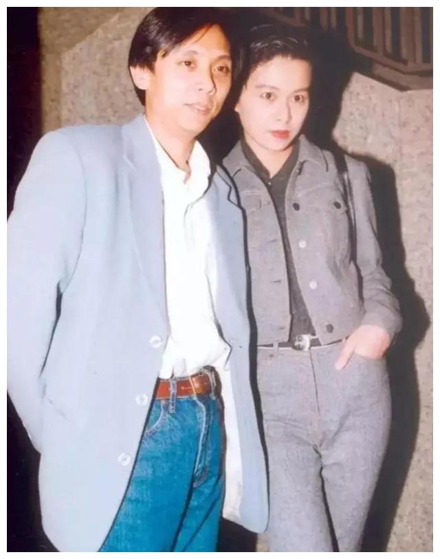 香港著名导演陈嘉上在脸书宣布结了婚，前年入纸去年添女休闲区蓝鸢梦想 - Www.slyday.coM