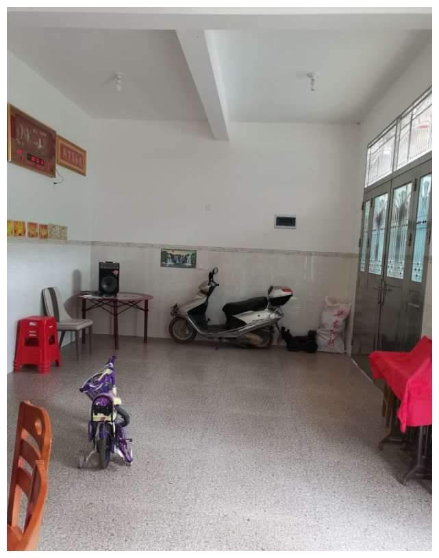 晒晒农村婆家的自建房，楼梯真是太特别了，你们肯定都没见过休闲区蓝鸢梦想 - Www.slyday.coM