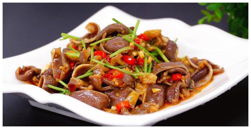 三伏天没有胃口教你用鸭胗做一道菜配上泡椒太下饭了