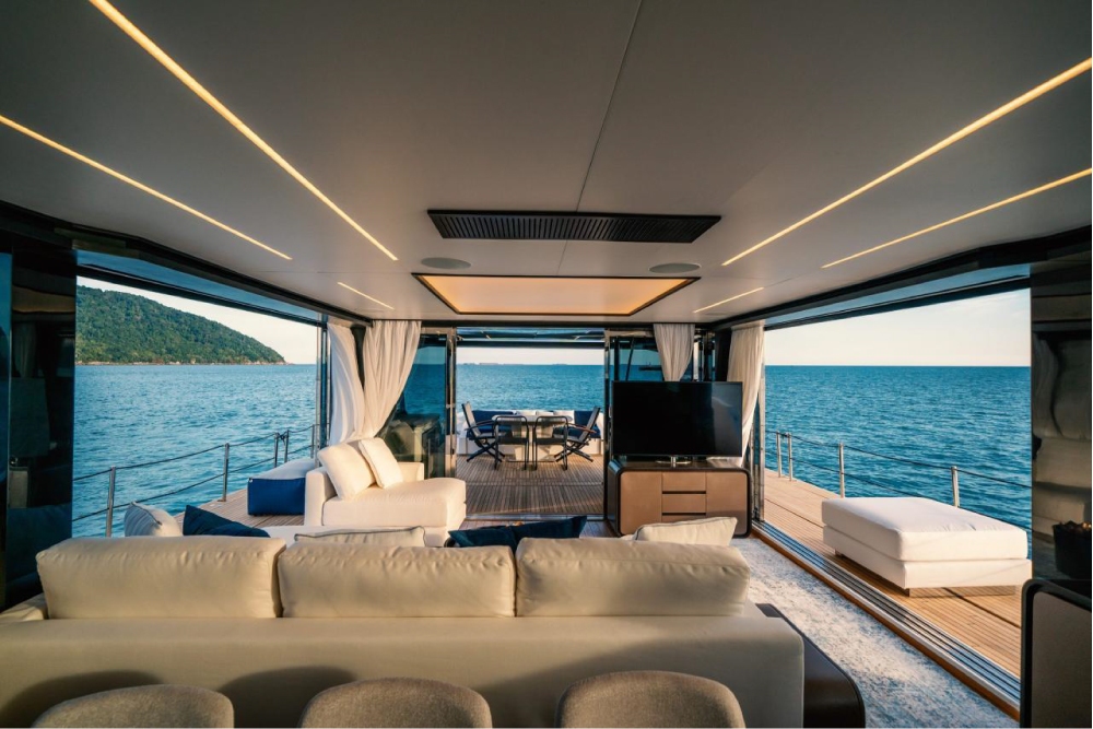 专为派对而生,杰鹏jp70豪华游艇