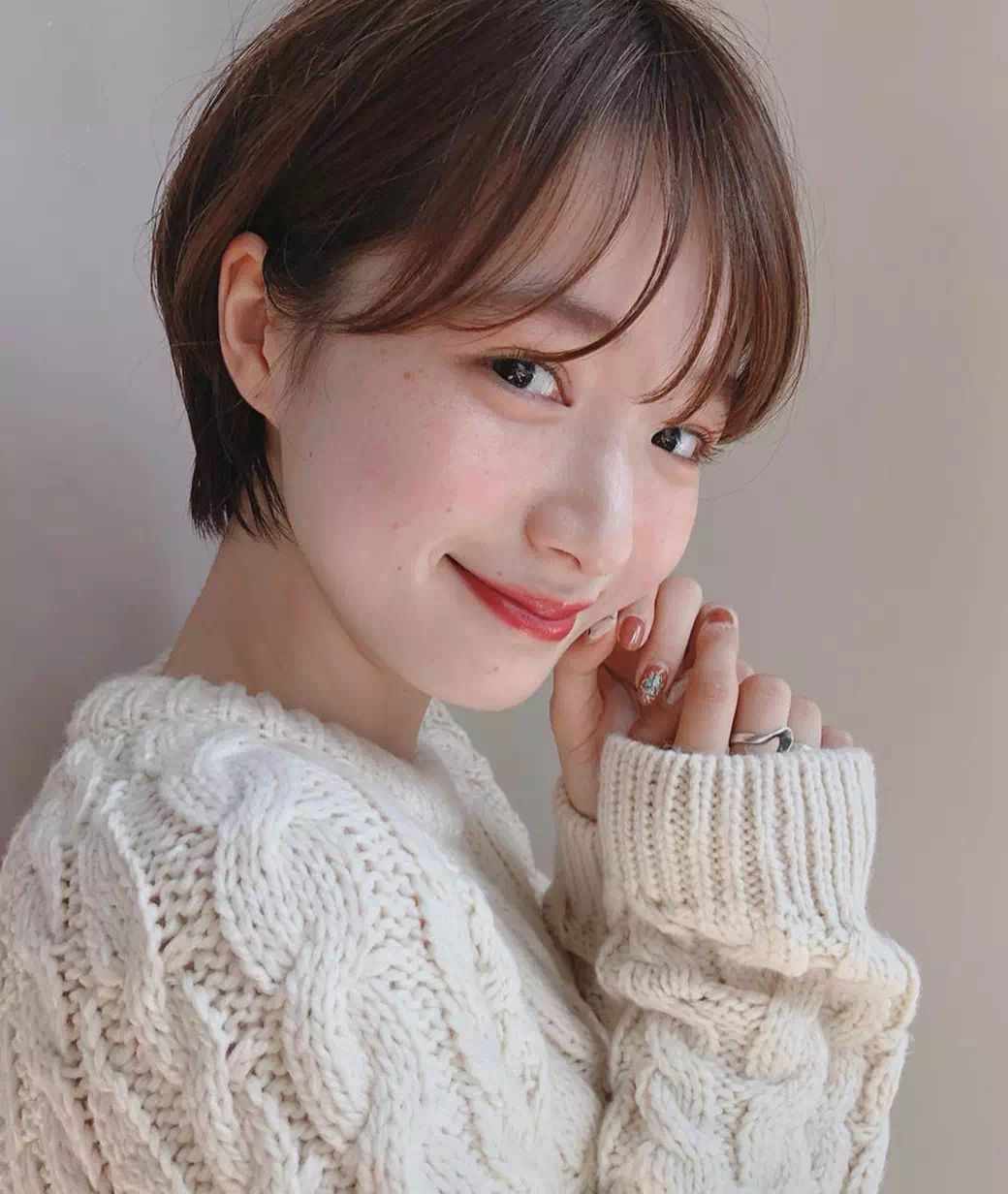 2020最流行的日系短发元素,潮流女生必备,越剪越显小