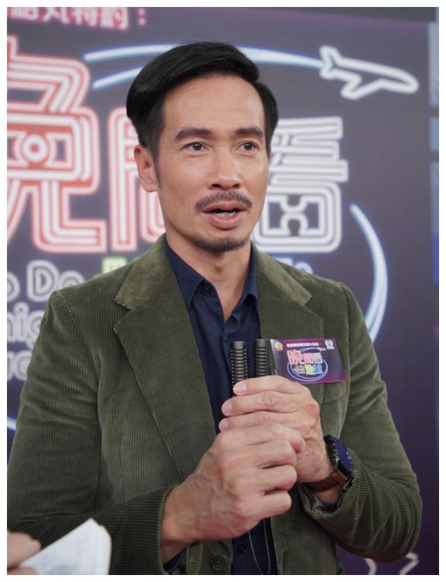 49岁陈豪改口风不介意与陈茵媺生四胎,三千万续约tvb一人养全家