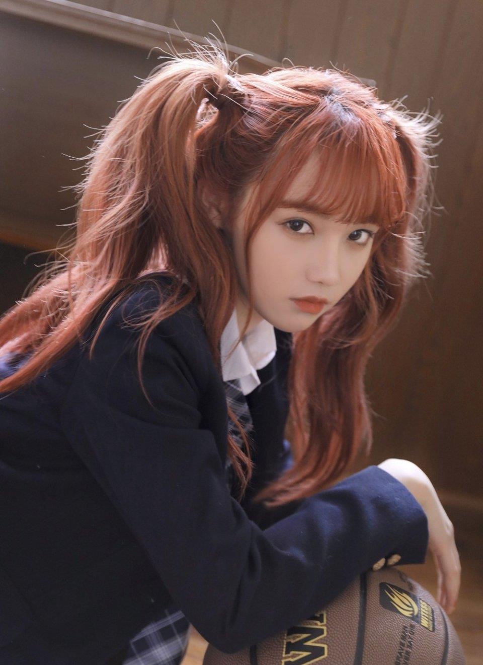 双马尾学姐活泼开朗太可爱了