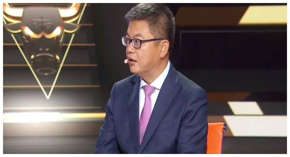 马健嘲讽国内有些解说员不专业这么多解说员你最喜欢谁