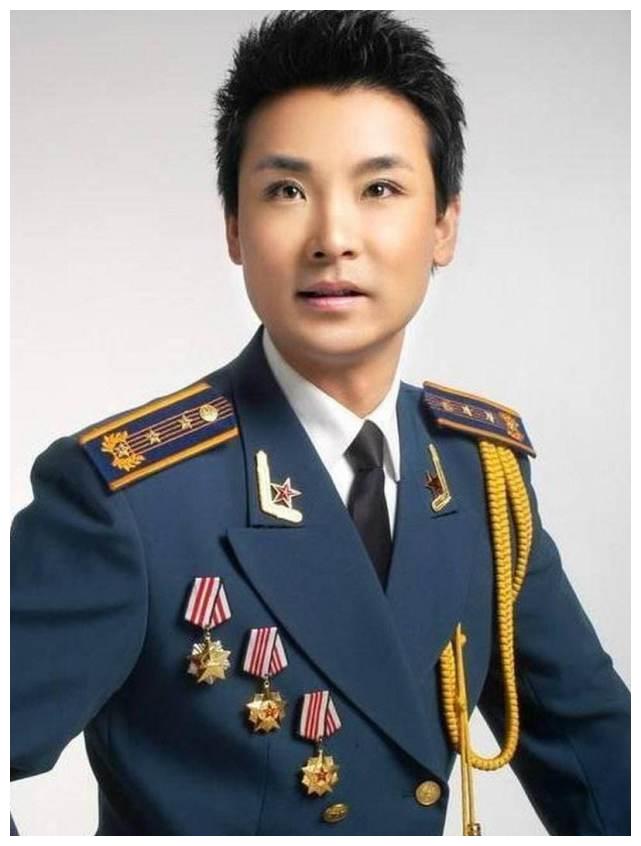 父亲节来临!还记得刘和刚在央视唱哭评委的那首父亲吗?