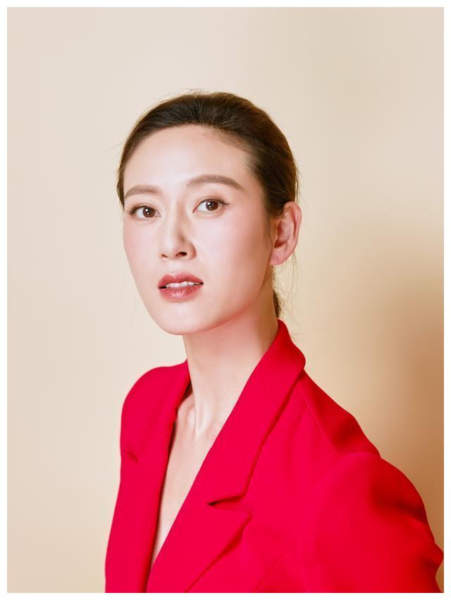 赘婿赵柯出道18年靠演丈母娘爆红38岁依旧未婚