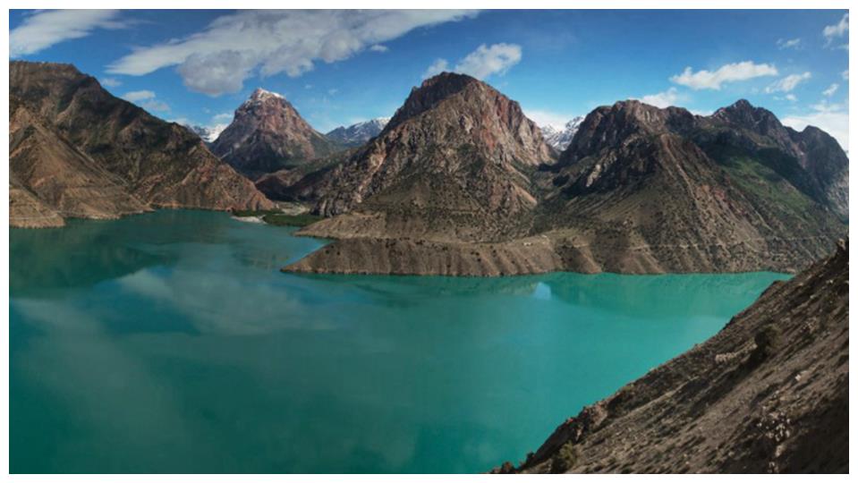 世界屋脊上的湖泊,面积380平方千米,被誉为中亚第一奇湖